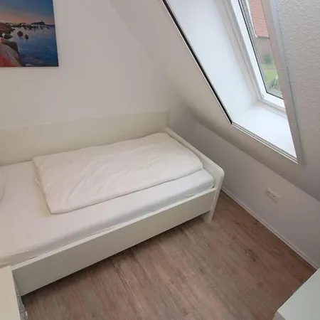 Aaina Comfortable Holiday